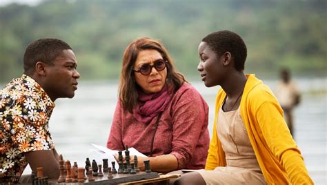  Queen of Katwe: Un indimenticabile viaggio di speranza e determinazione sulla scacchiera della vita!